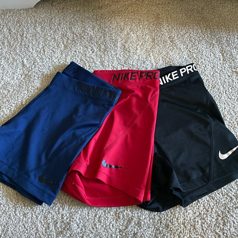✨ NIKE PRO compression shorts ✨
